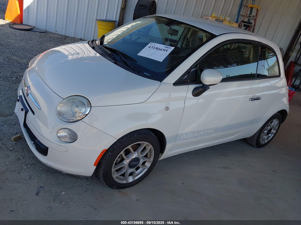 2015 FIAT 500 POP · 2/11