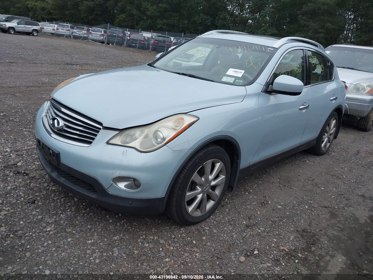 2011 INFINITI EX35 JOURNEY · 2/10