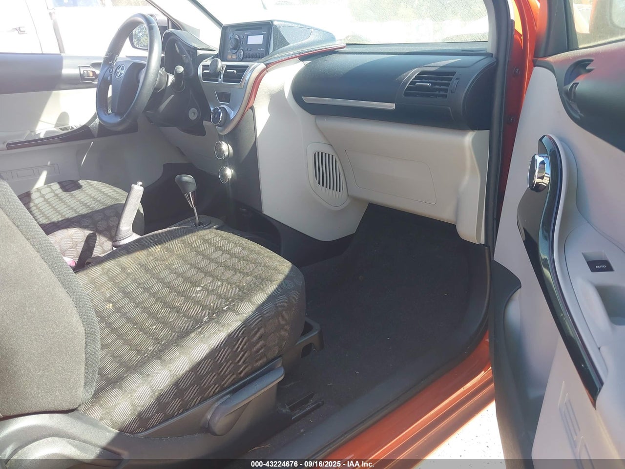2013 SCION IQ · 5/11