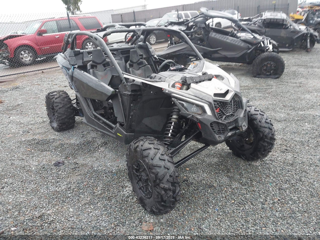 3JBVXAV22LK****** · 2020 CAN-AM MAVERICK X3 X RS TURBO RR
