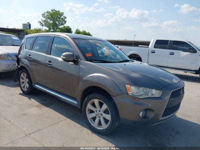 JA4JS4AX9BU****** · 2011 MITSUBISHI OUTLANDER XLS