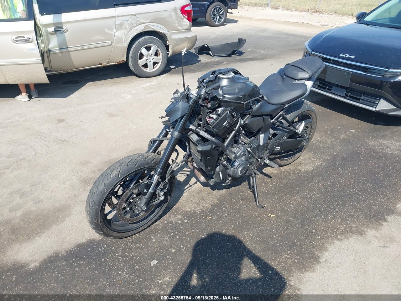 2025 YAMAHA MTN690 · 2/11