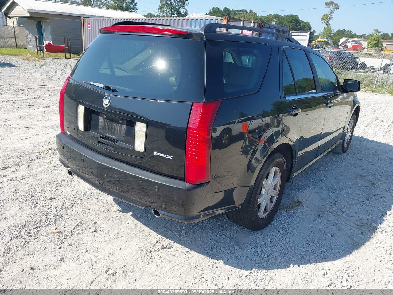 2004 CADILLAC SRX STANDARD · 4/11