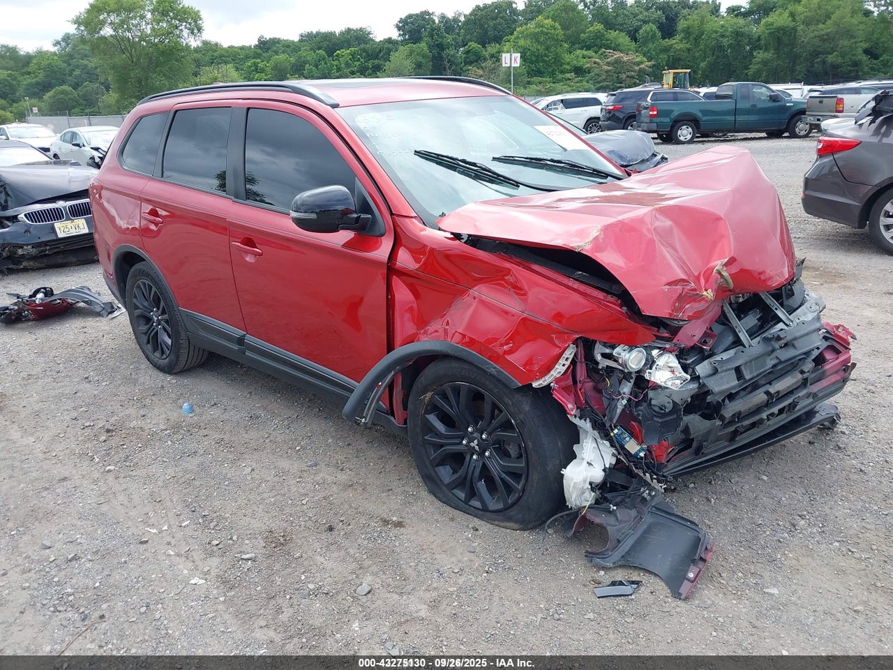 JA4AD3A32JZ****** · 2018 MITSUBISHI OUTLANDER LE