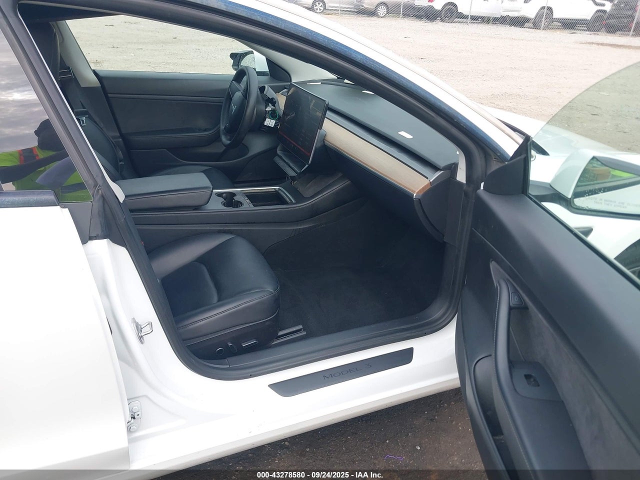 2021 TESLA MODEL 3 STANDARD RANGE PLUS REAR-WHEEL DRIVE · 5/10