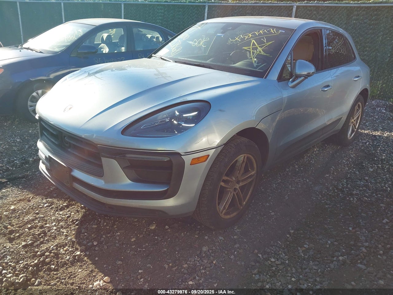 2024 PORSCHE MACAN T · 2/3