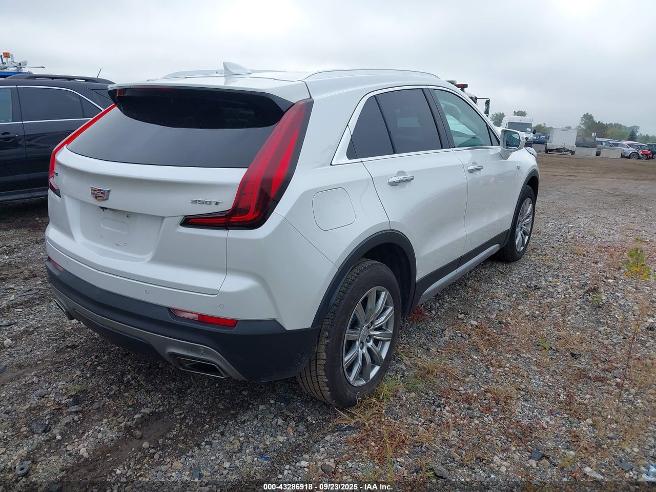 2021 CADILLAC XT4 FWD PREMIUM LUXURY · 4/11