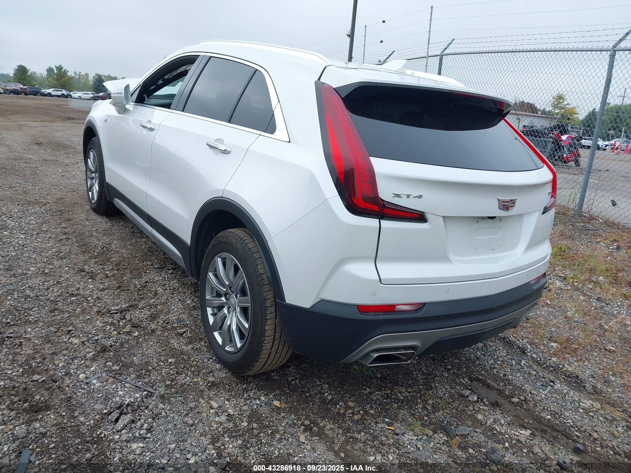 2021 CADILLAC XT4 FWD PREMIUM LUXURY · 3/11
