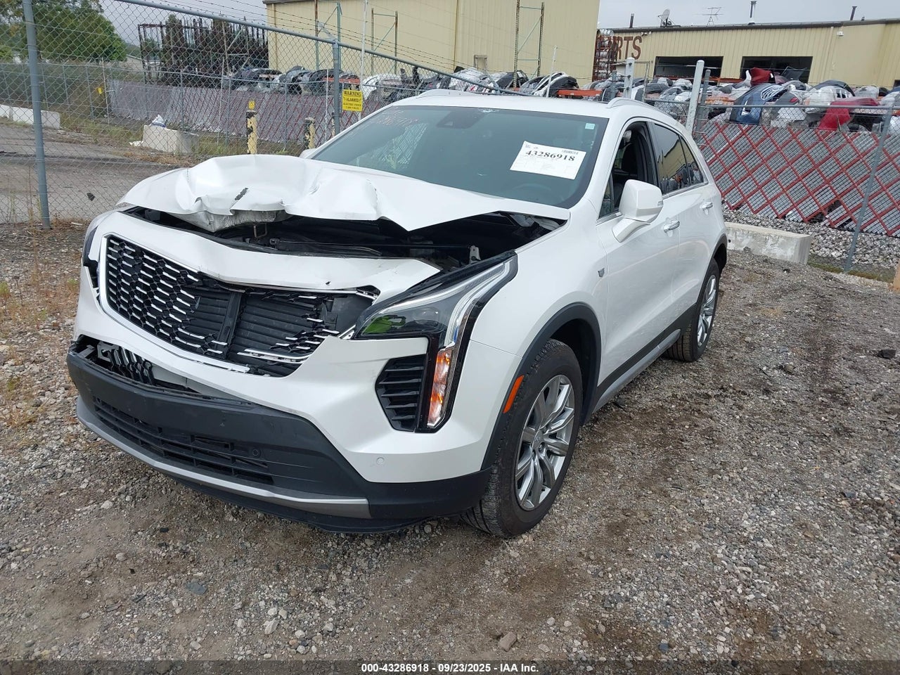 2021 CADILLAC XT4 FWD PREMIUM LUXURY · 2/11
