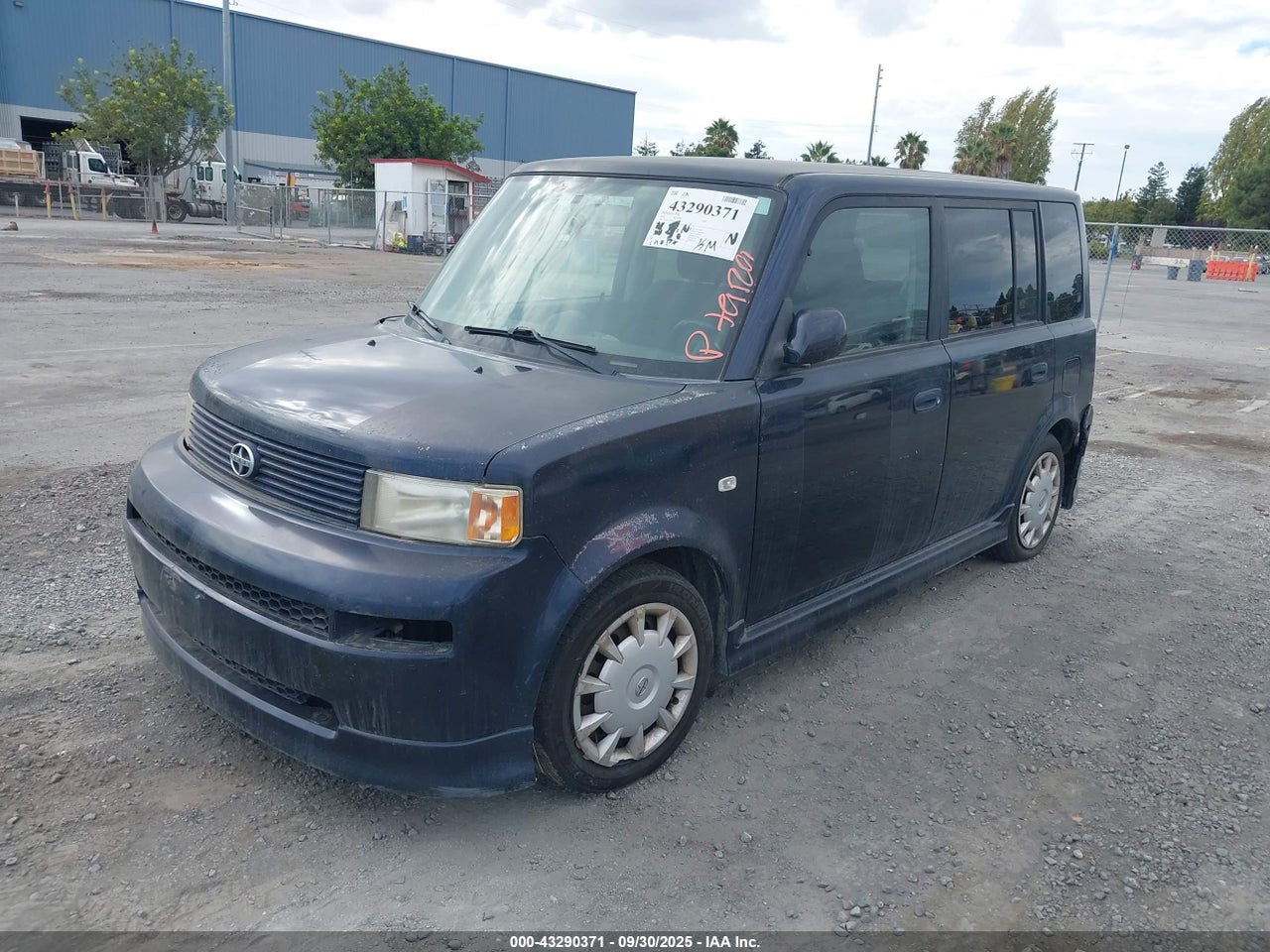 2006 SCION XB   · 2/11