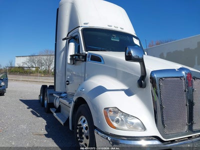 1XKYD49X8LJ****** · 2020 KENWORTH T680
