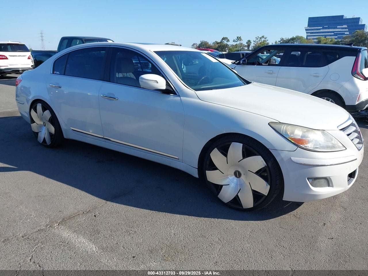 2011 HYUNDAI GENESIS 4.6