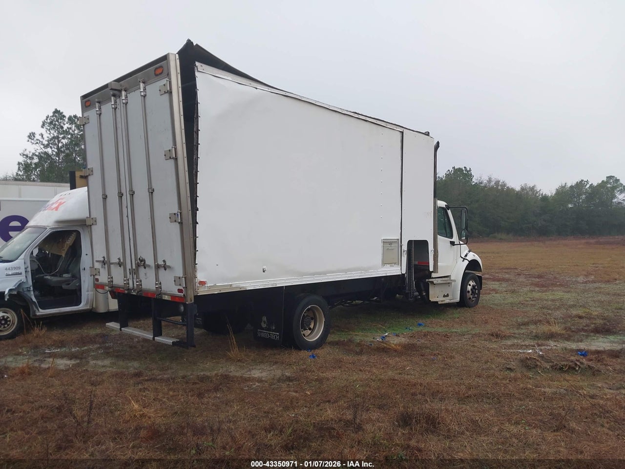 2015 FREIGHTLINER M2 106 MEDIUM DUTY · 4/4
