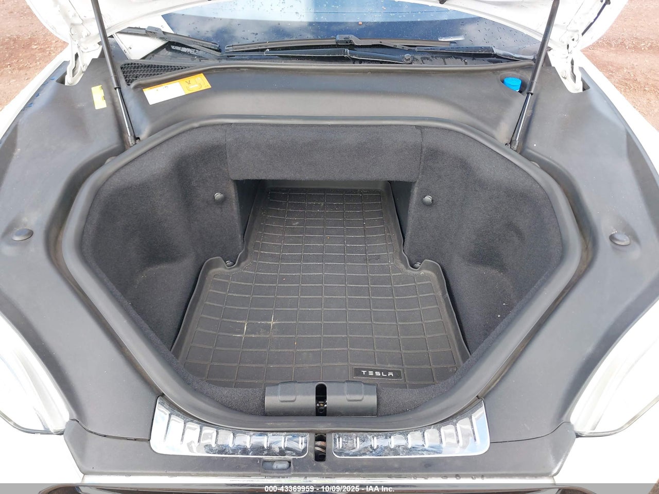 5YJSA1CP3DF****** · 2013 TESLA MODEL S PERFORMANCE · 10/11