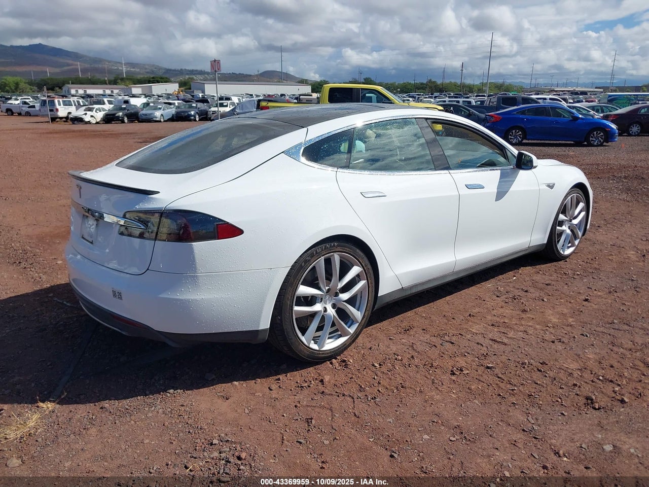 5YJSA1CP3DF****** · 2013 TESLA MODEL S PERFORMANCE · 4/11