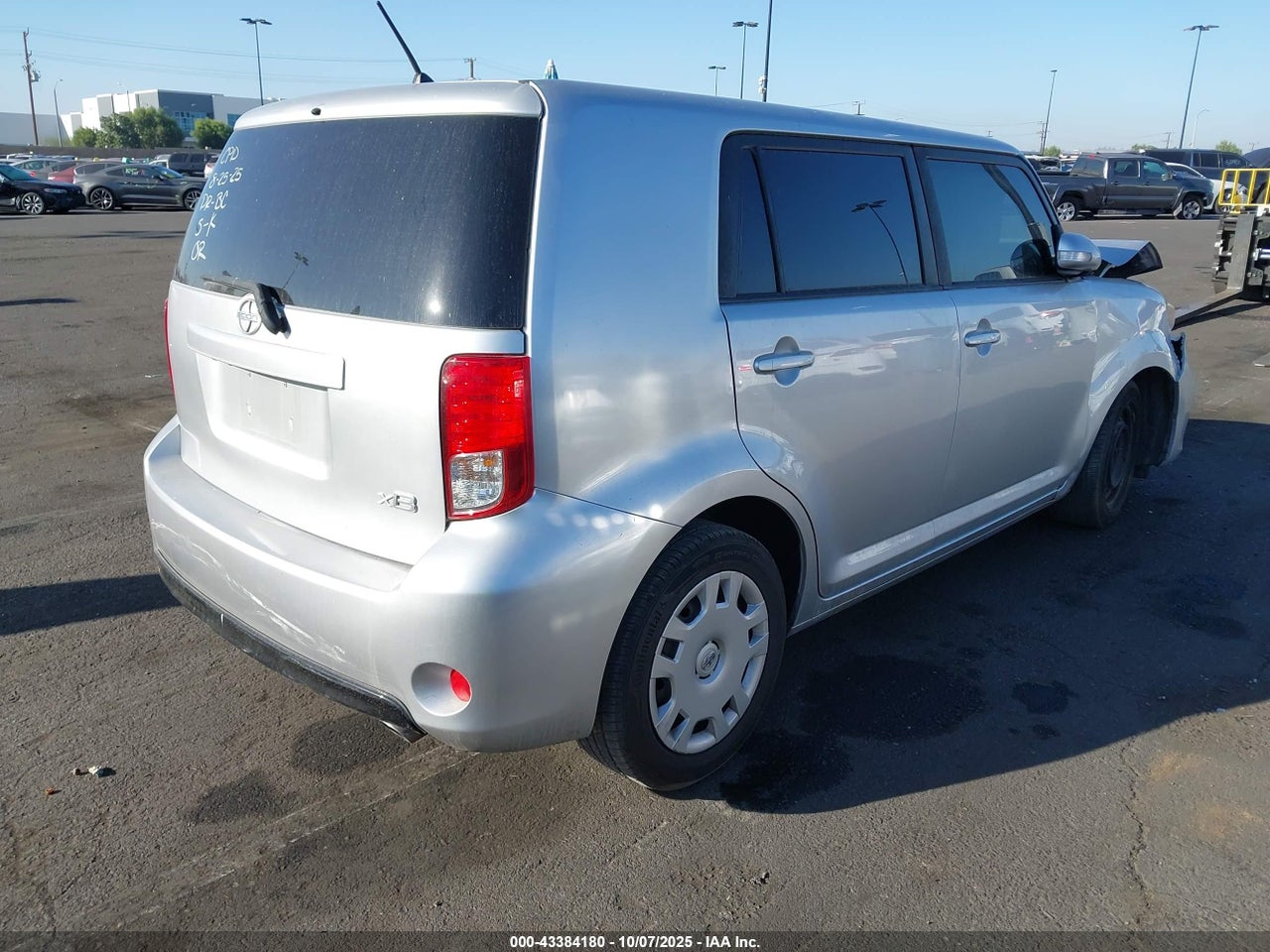 2015 SCION XB · 4/10