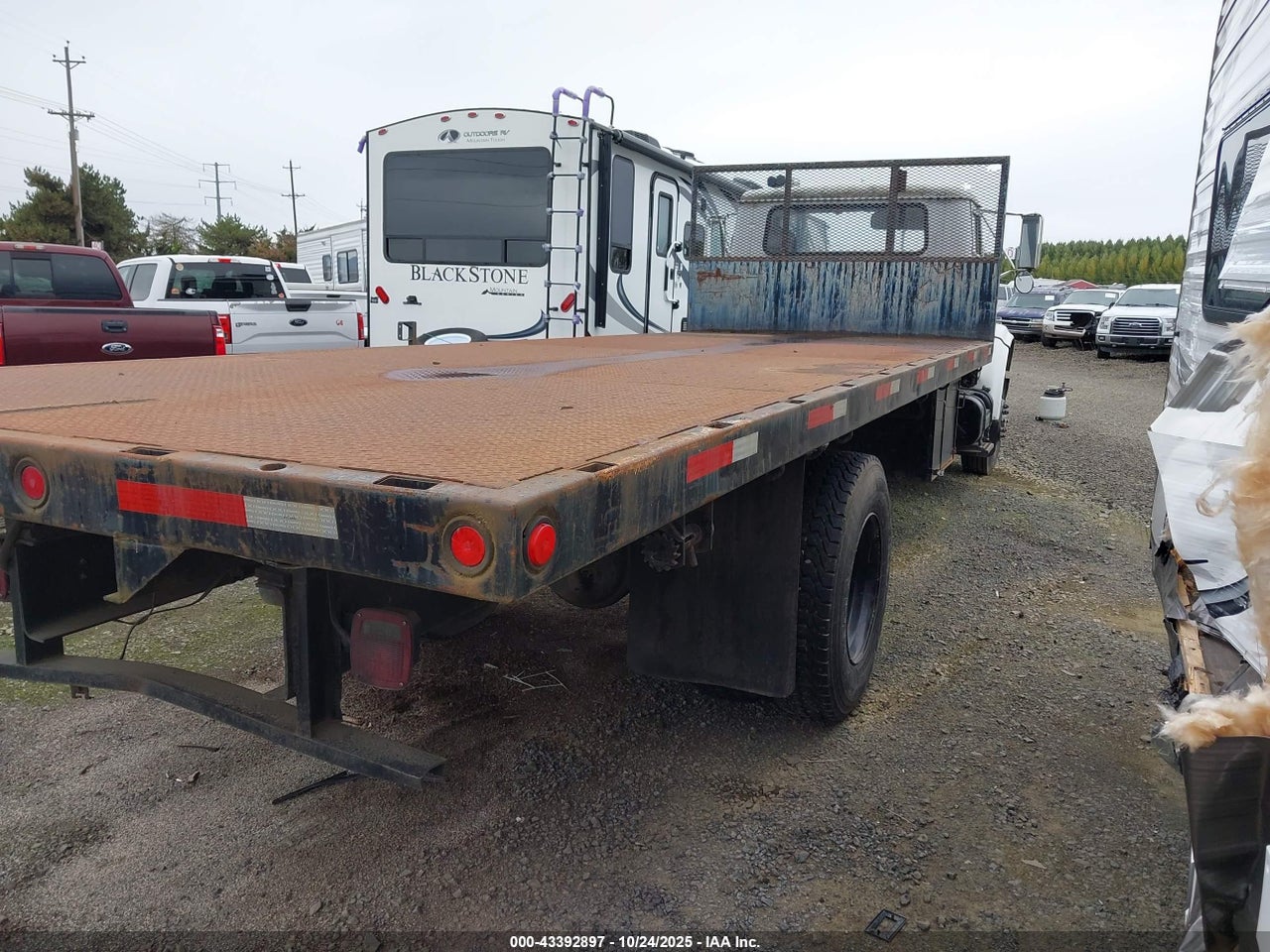 1997 INTERNATIONAL 4000 4700 · 4/4