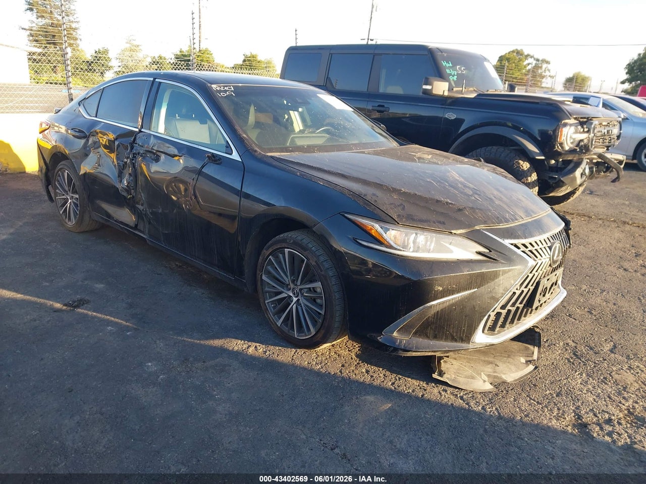58ADA1C15PU****** · 2023 LEXUS ES 300H