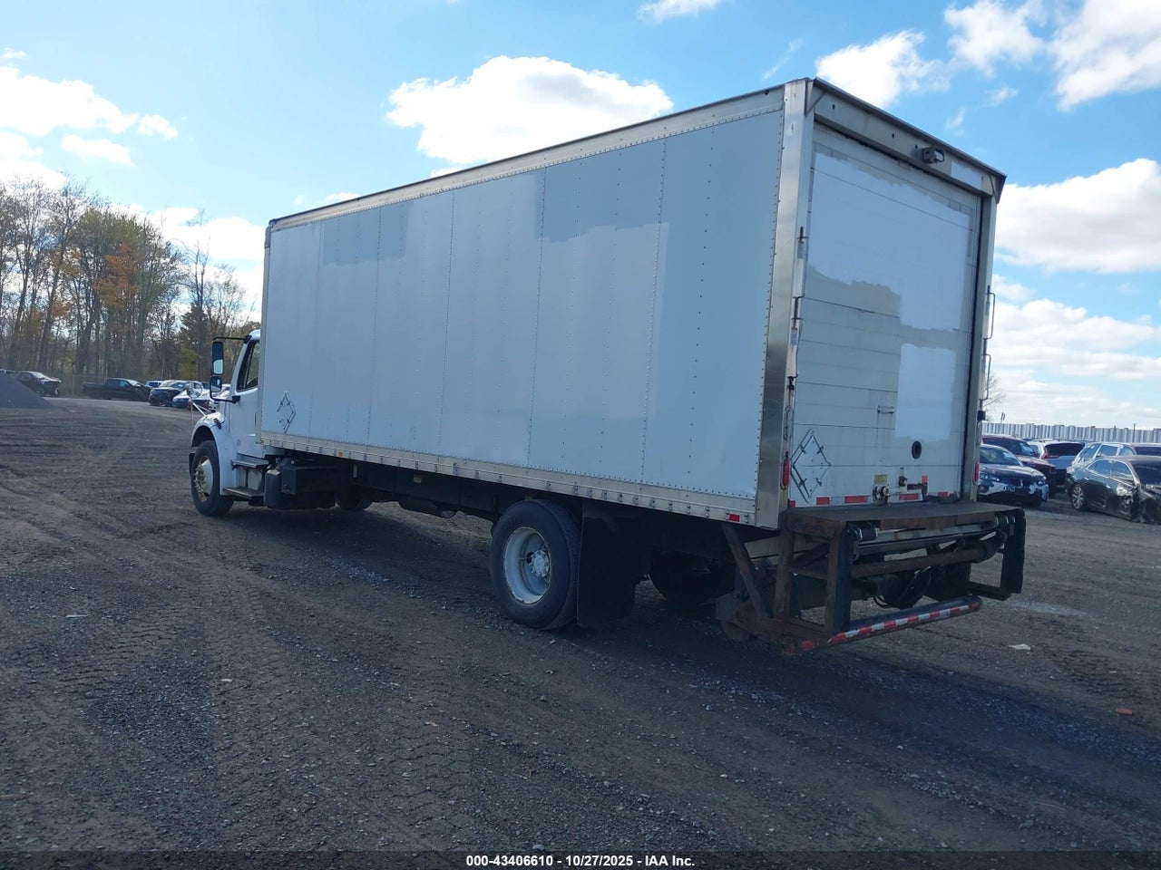 2013 FREIGHTLINER M2 106 MEDIUM DUTY · 3/4