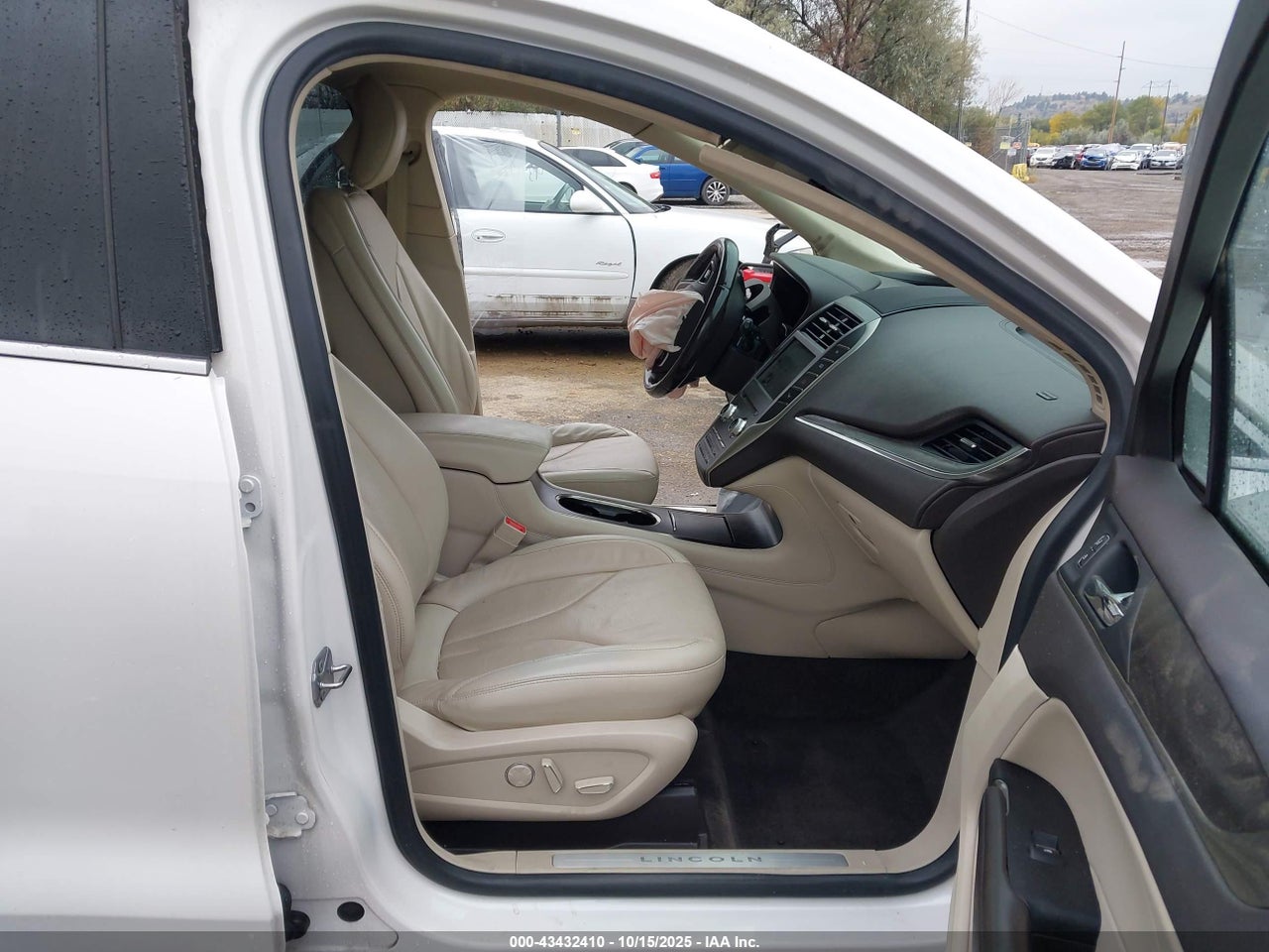 2018 LINCOLN MKC SELECT · 5/11