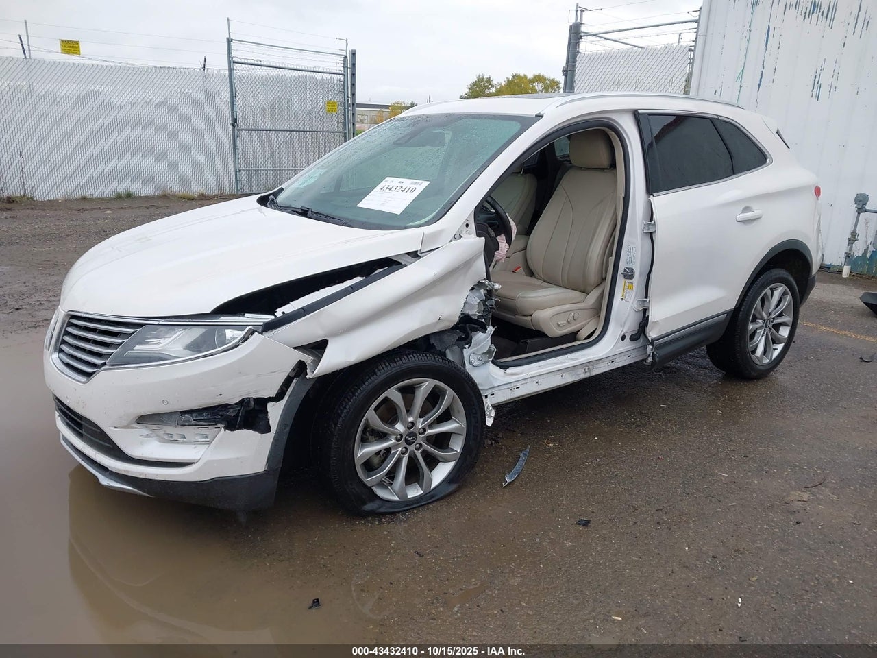 2018 LINCOLN MKC SELECT · 2/11