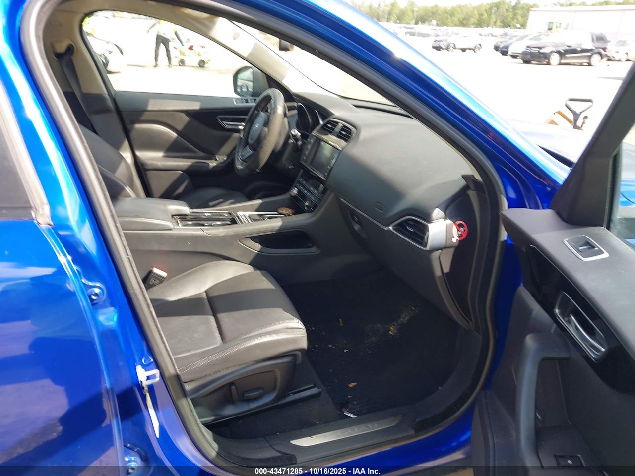 2018 JAGUAR F-PACE 25T PREMIUM · 5/11