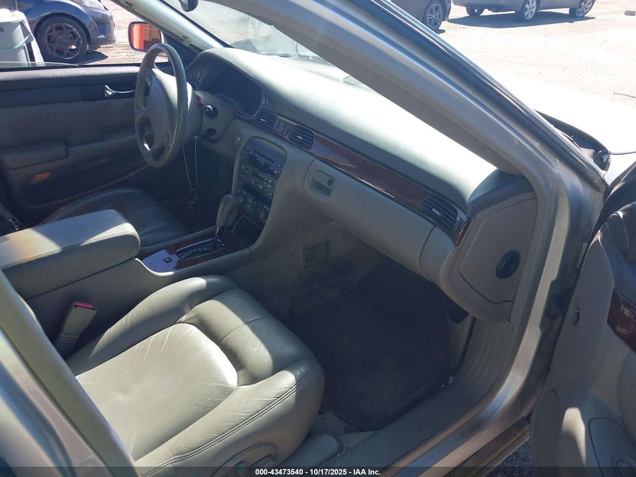 2000 CADILLAC SEVILLE SLS · 5/11