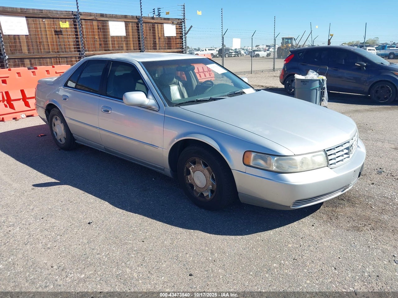 1G6KS54Y1YU****** · 2000 CADILLAC SEVILLE SLS