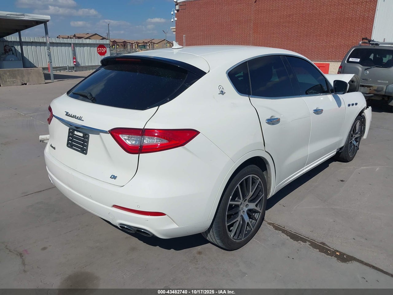 2019 MASERATI LEVANTE · 4/10