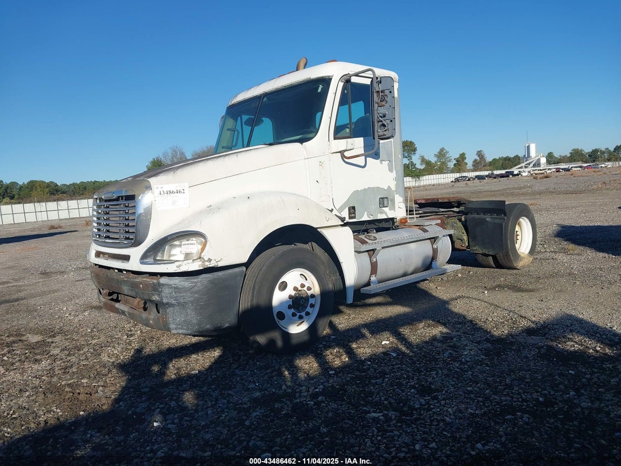 2007 FREIGHTLINER CONVENTIONAL COLUMBIA · 2/4