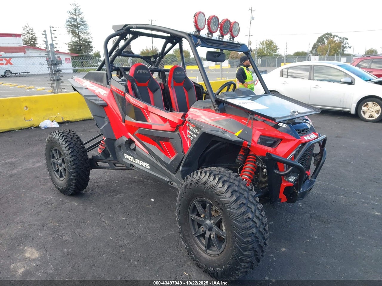 3NSVEL92XKF****** · 2019 POLARIS RZR XP TURBO S