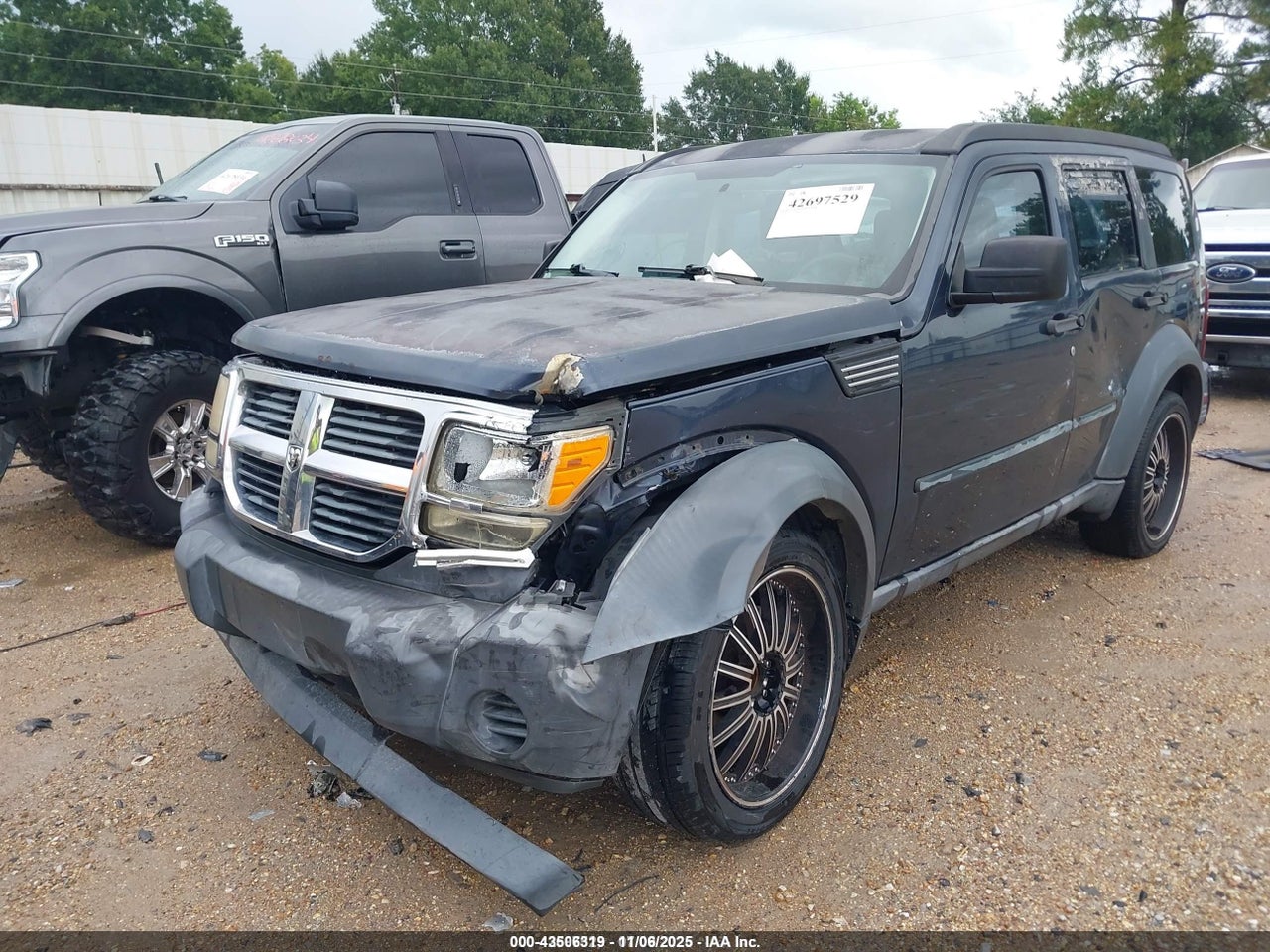 1D8GT28KX8W****** · 2008 DODGE NITRO SXT · 6/11