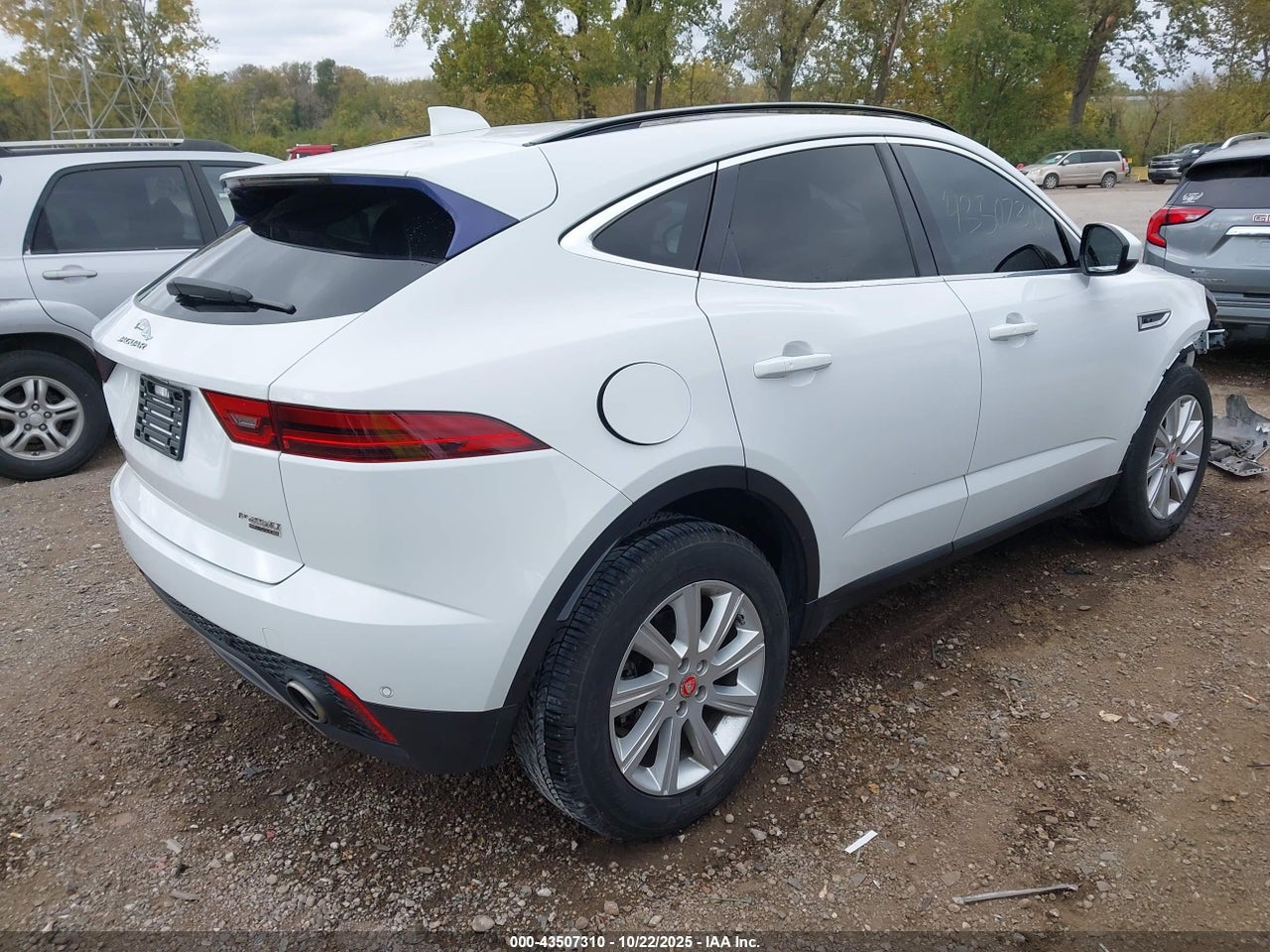 2018 JAGUAR E-PACE R-DYNAMIC S/S · 4/11