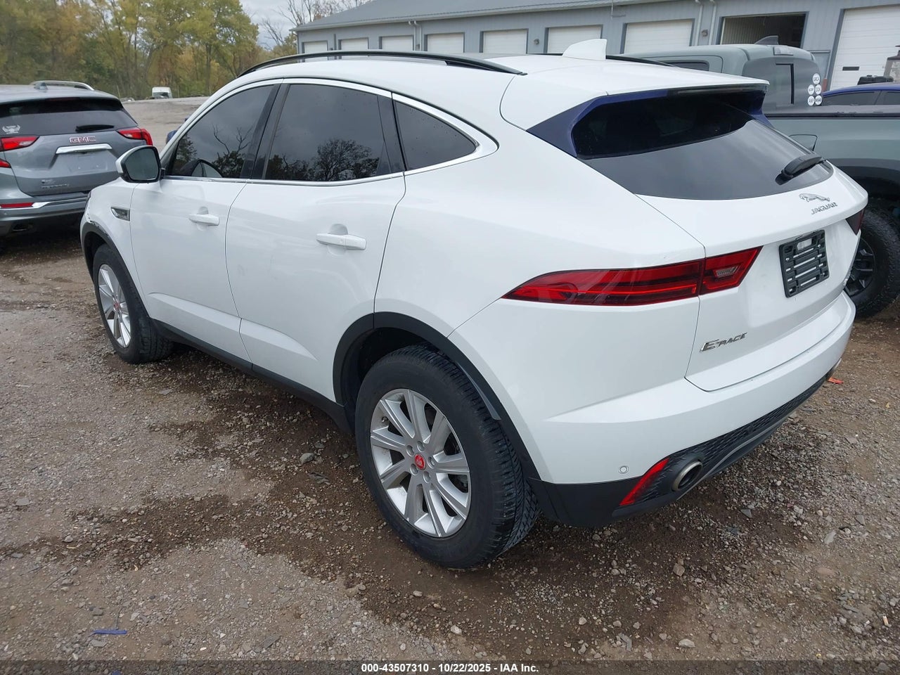 2018 JAGUAR E-PACE R-DYNAMIC S/S · 3/11