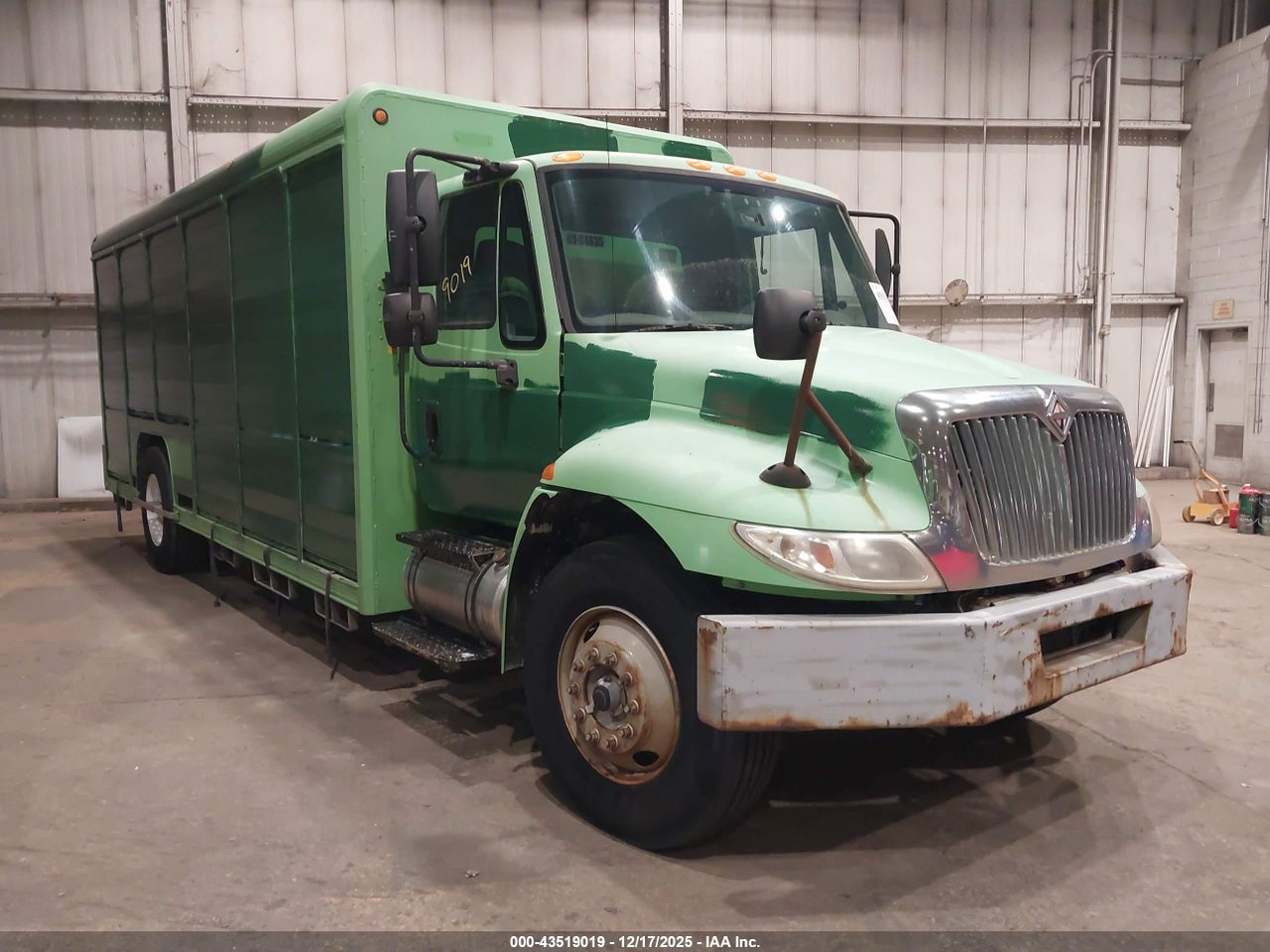 1HTMMAANX4H****** · 2004 INTERNATIONAL 4000 4300