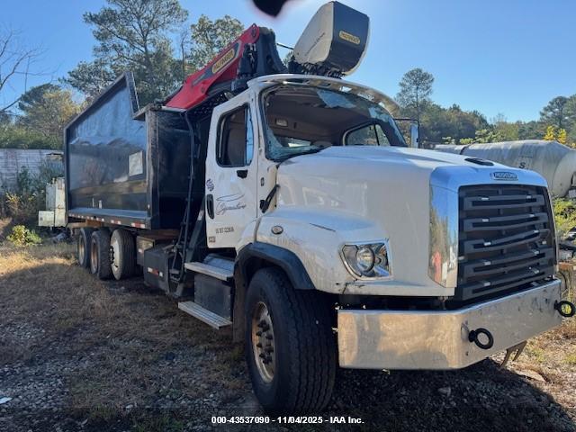 3ALHG3DV0PD****** · 2023 FREIGHTLINER 114SD