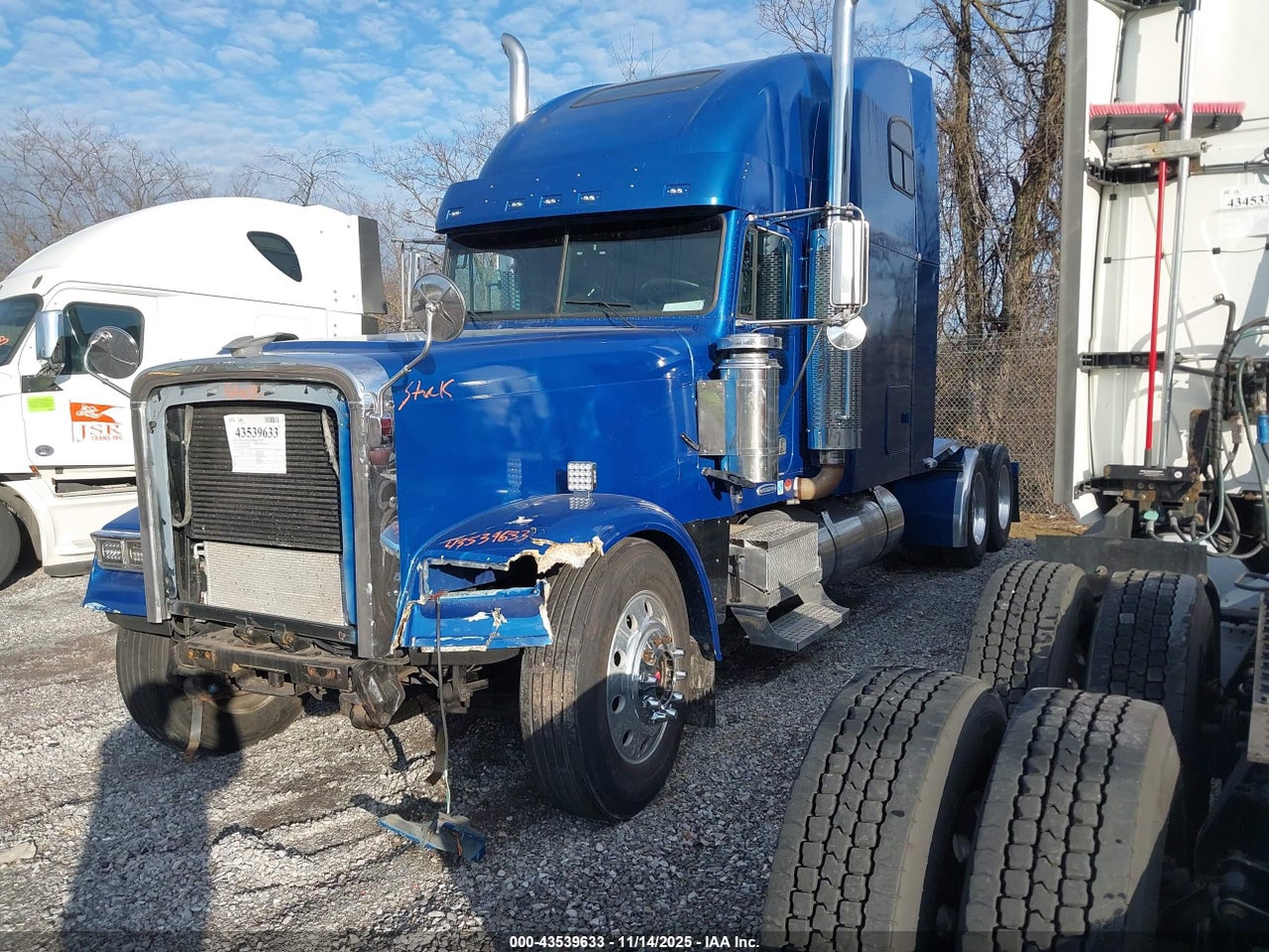 2000 FREIGHTLINER CONVENTIONAL FLD120 · 2/4
