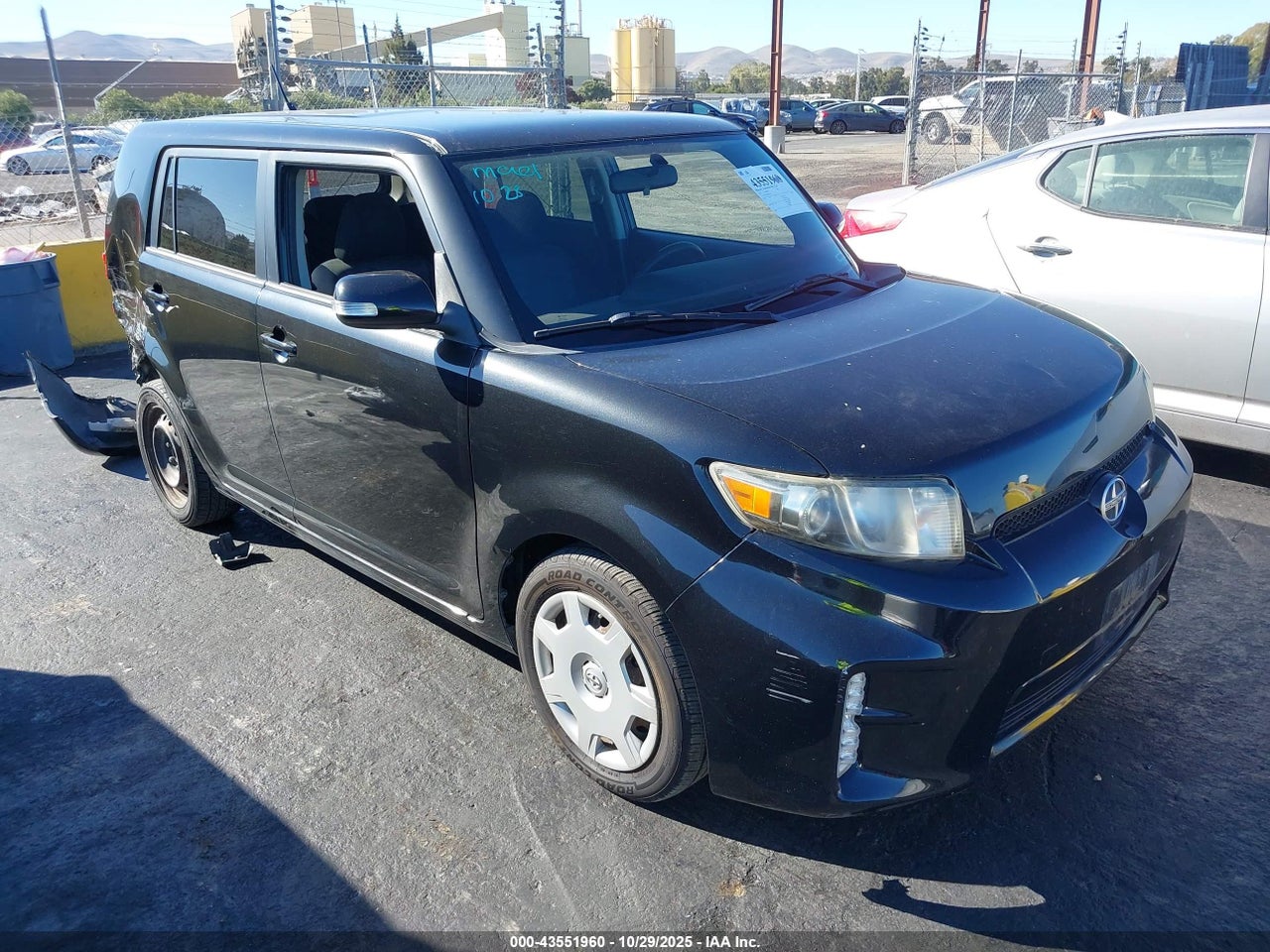 JTLZE4FE6DJ****** · 2013 SCION XB