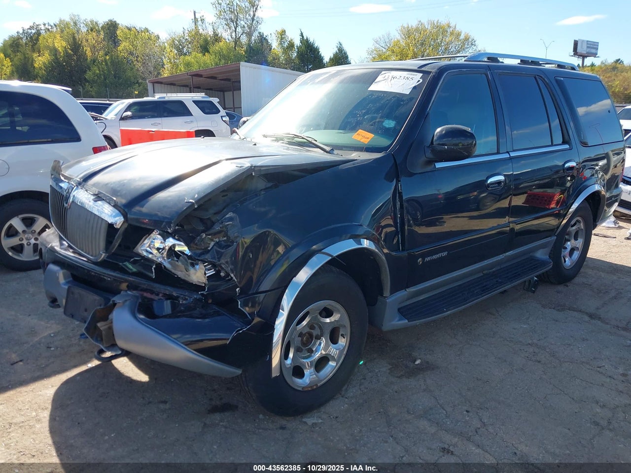 2001 LINCOLN NAVIGATOR · 2/11