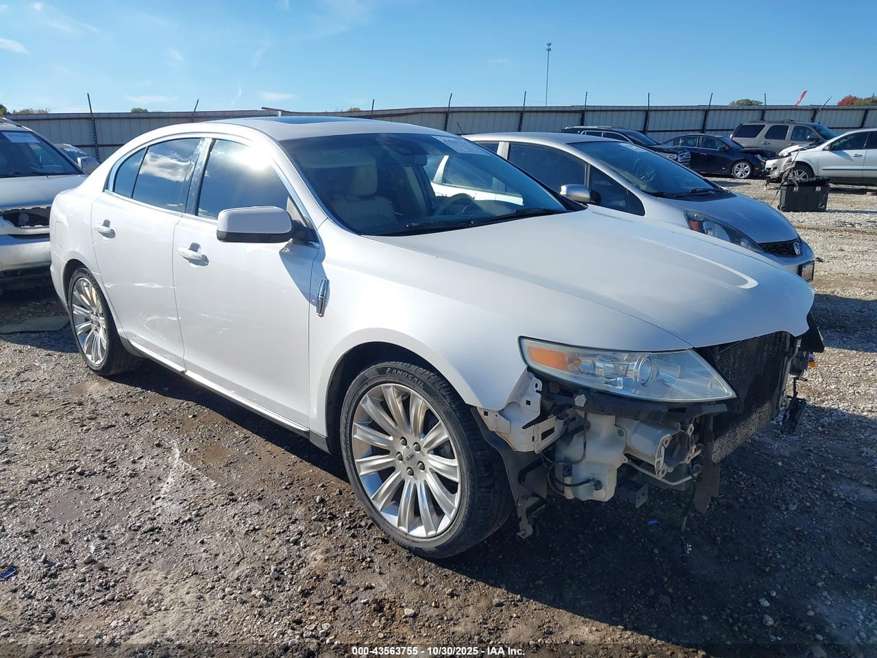 1LNHL9FT7BG****** · 2011 LINCOLN MKS ECOBOOST