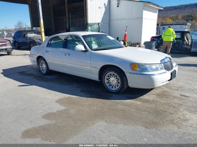 1998 LINCOLN TOWN CAR SIGNATURE
