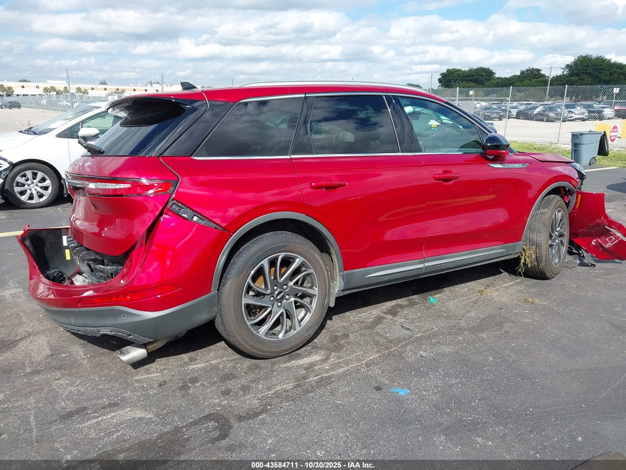 2020 LINCOLN CORSAIR STANDARD · 4/11