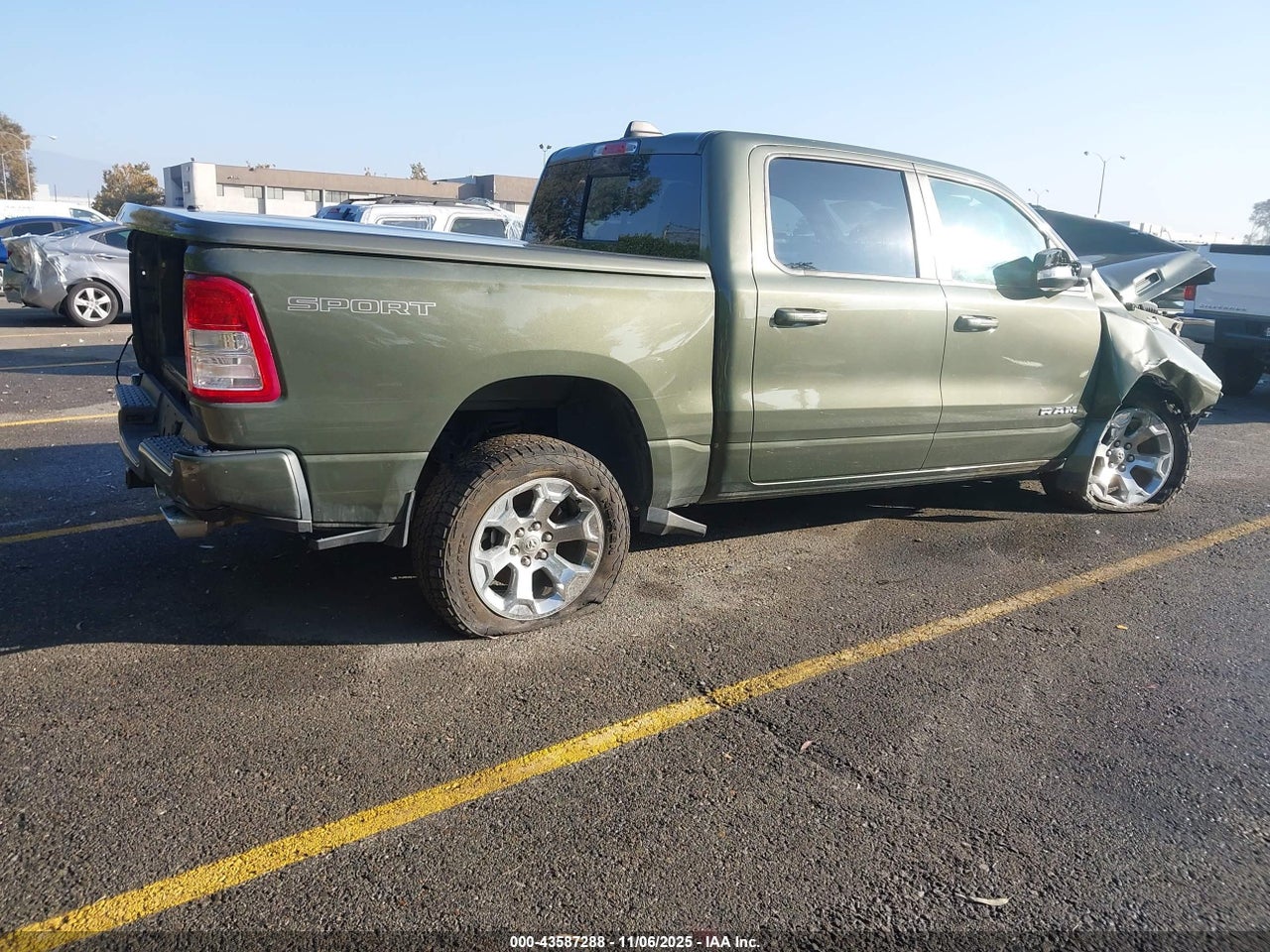 2021 RAM 1500 BIG HORN  4X4 5'7 BOX · 4/11