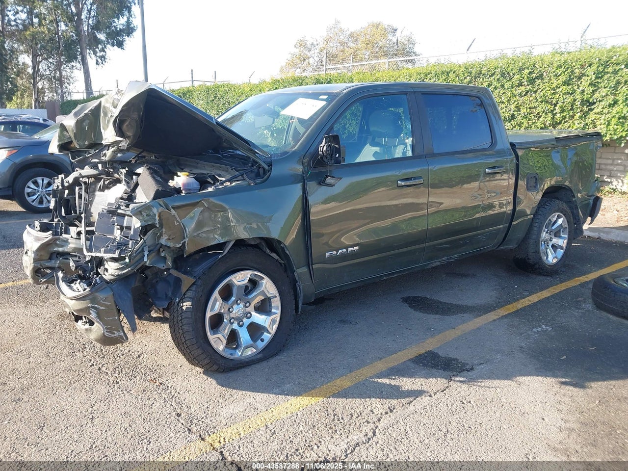 2021 RAM 1500 BIG HORN  4X4 5'7 BOX · 2/11