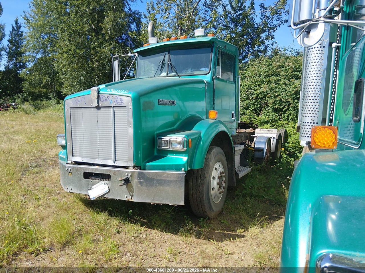 1994 KENWORTH CONSTRUCTION T800 · 2/12
