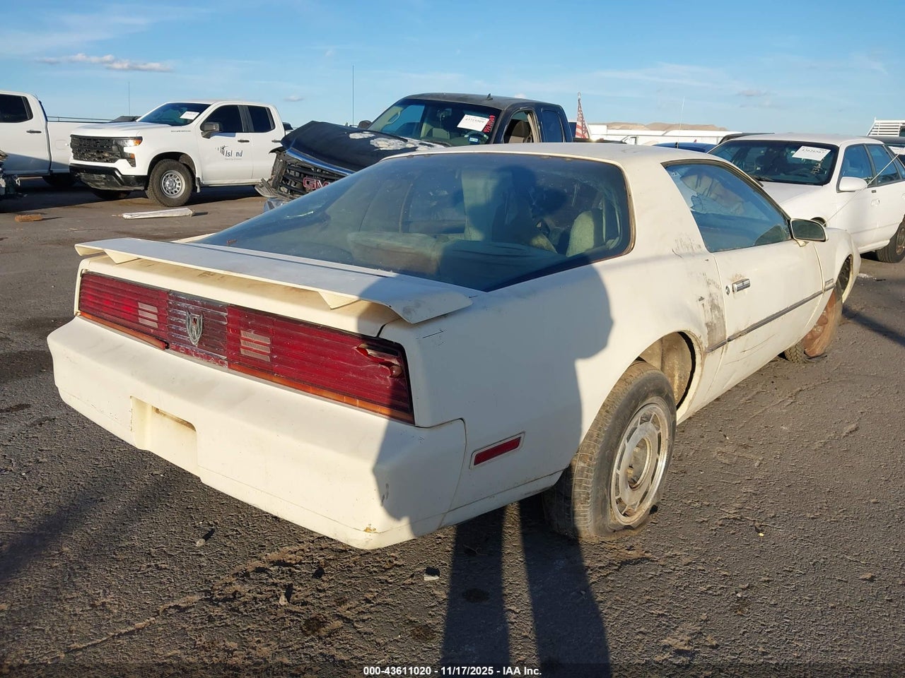 1984 PONTIAC FIREBIRD · 4/10