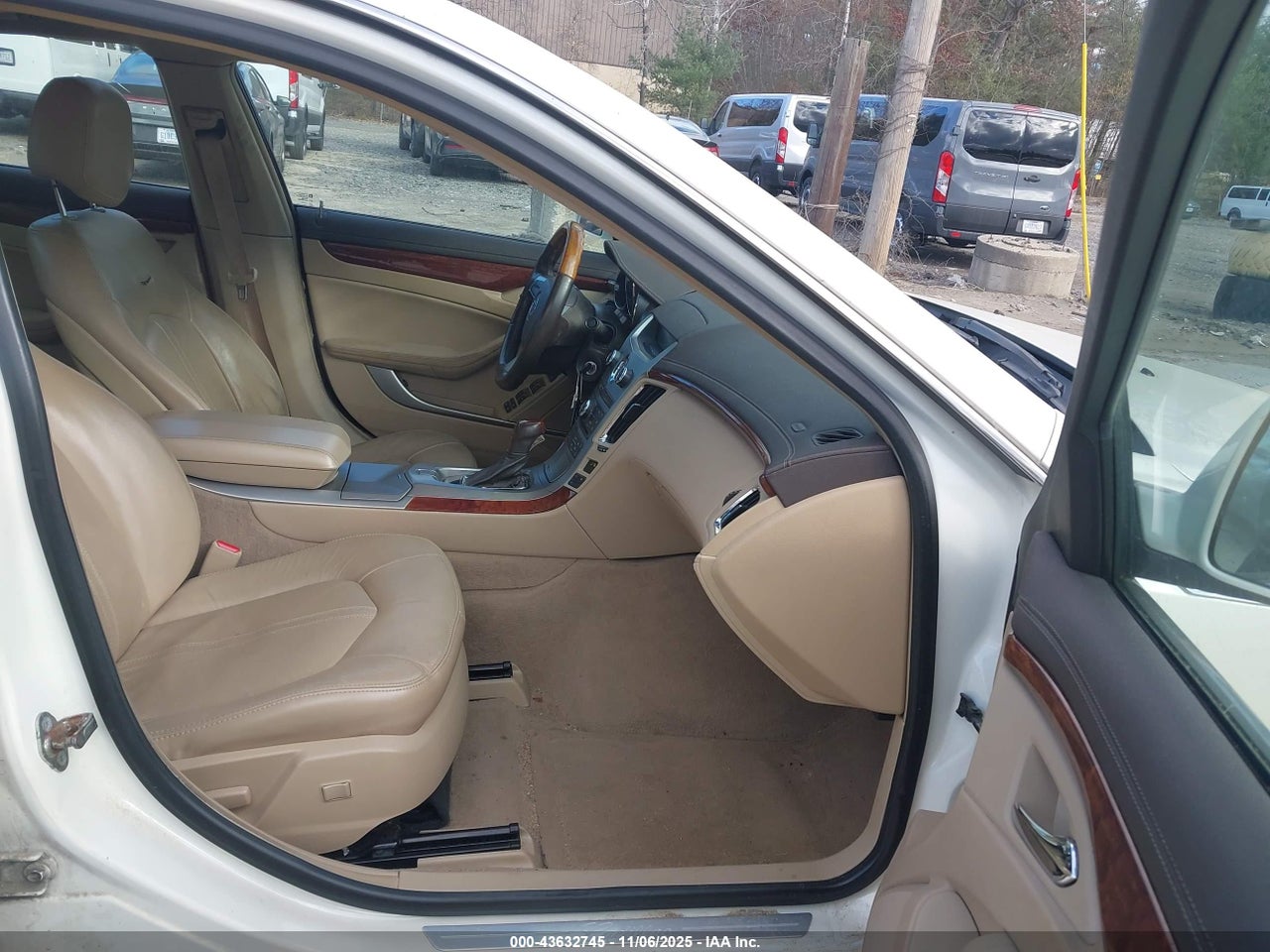 2010 CADILLAC CTS LUXURY COLLECTION · 5/11