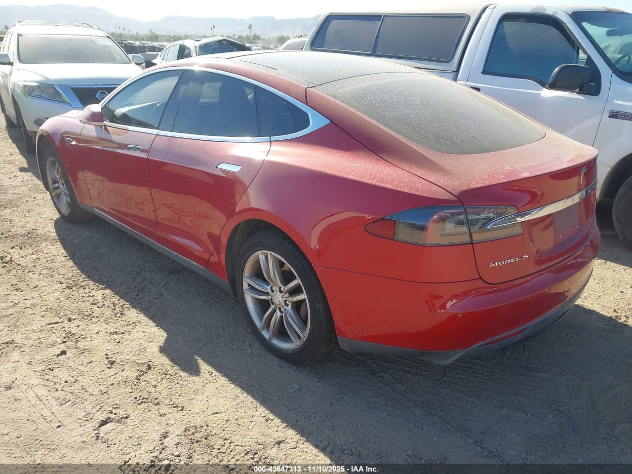 2015 TESLA MODEL S   · 3/11