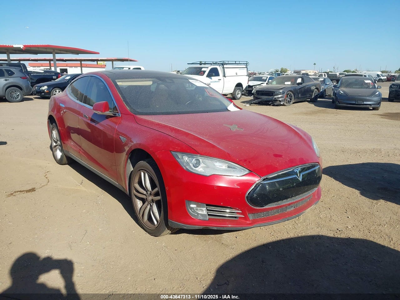 2015 TESLA MODEL S   · 6/11