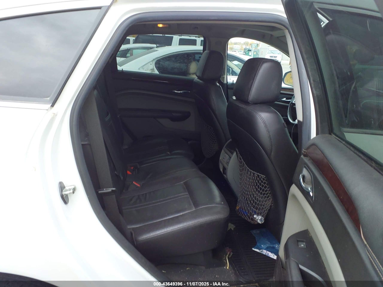 2010 CADILLAC SRX LUXURY COLLECTION · 8/11